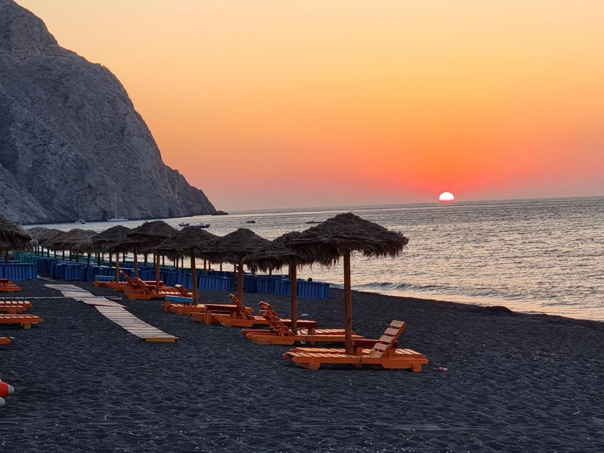 Pleasure Seaside Rooms Perissa  Exterior photo