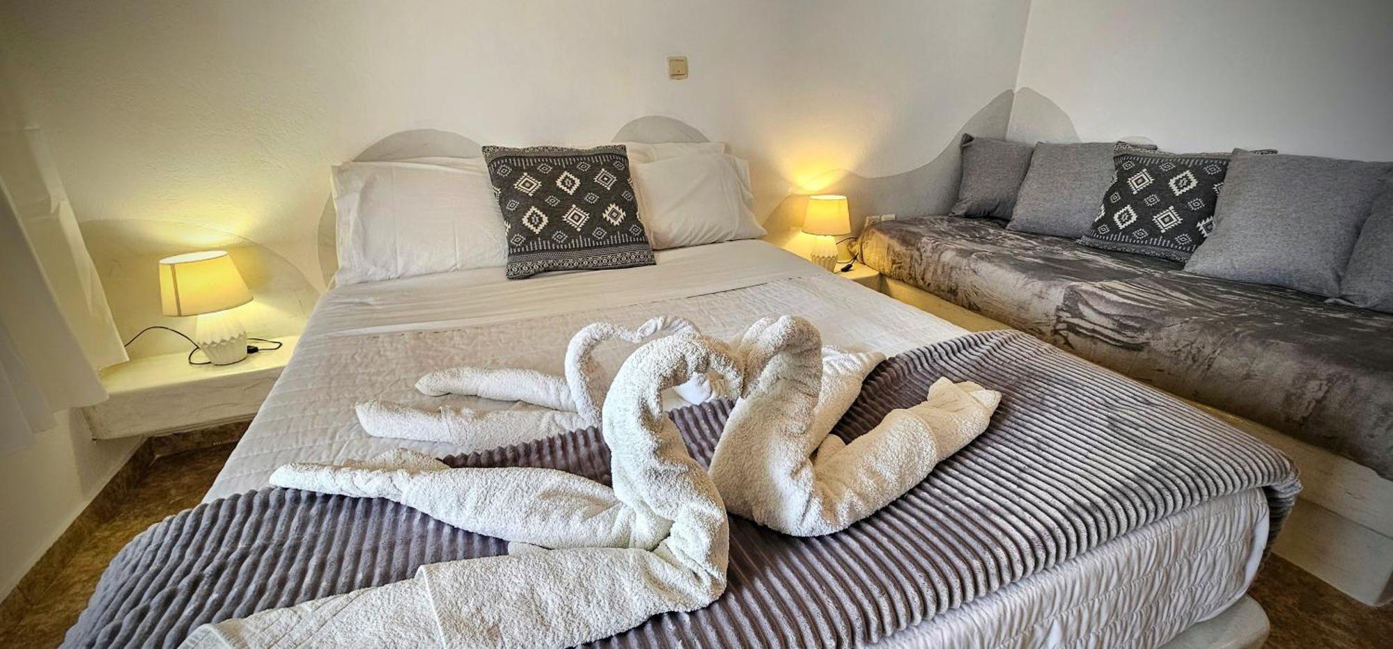 Pleasure Seaside Rooms Perissa  Exterior photo