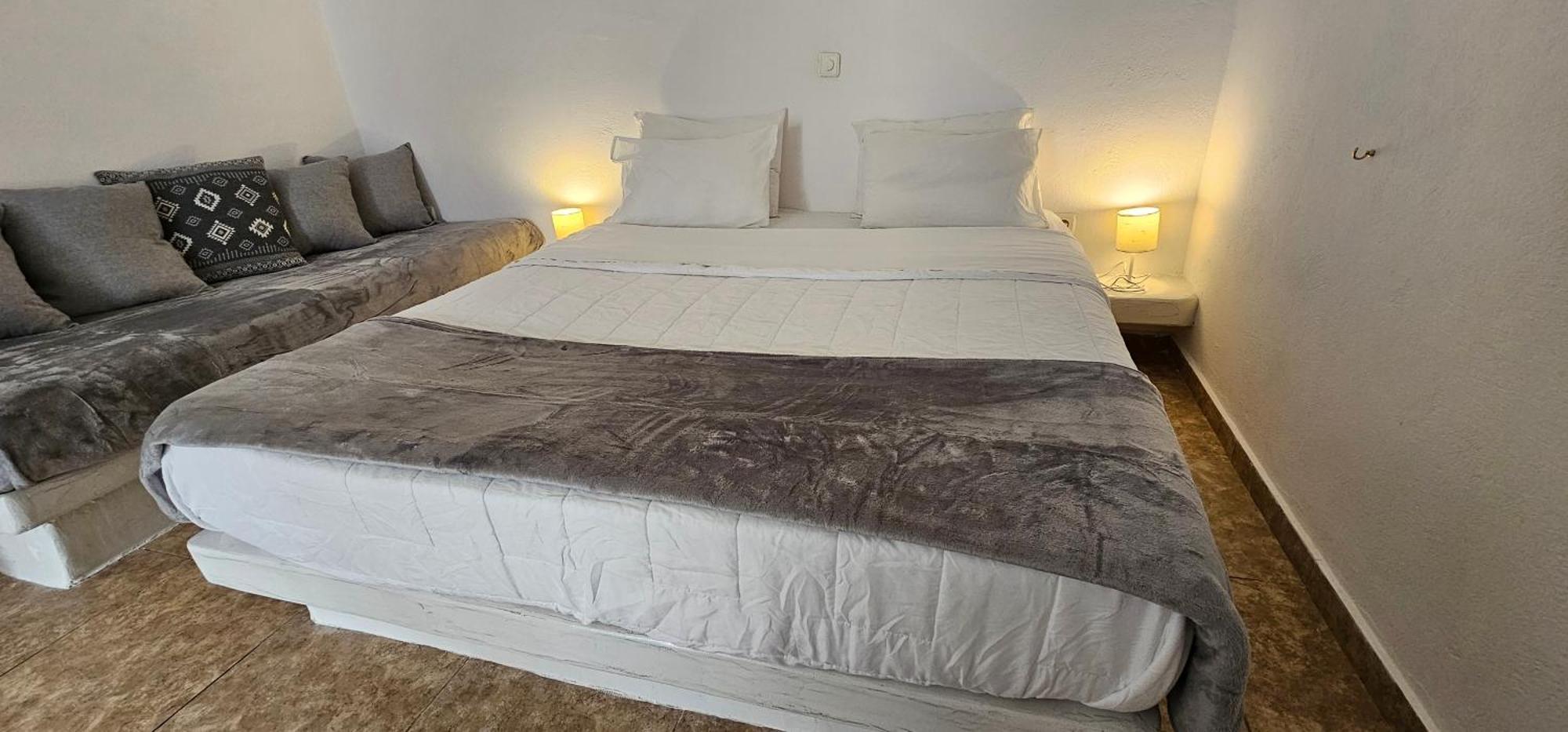 Pleasure Seaside Rooms Perissa  Exterior photo