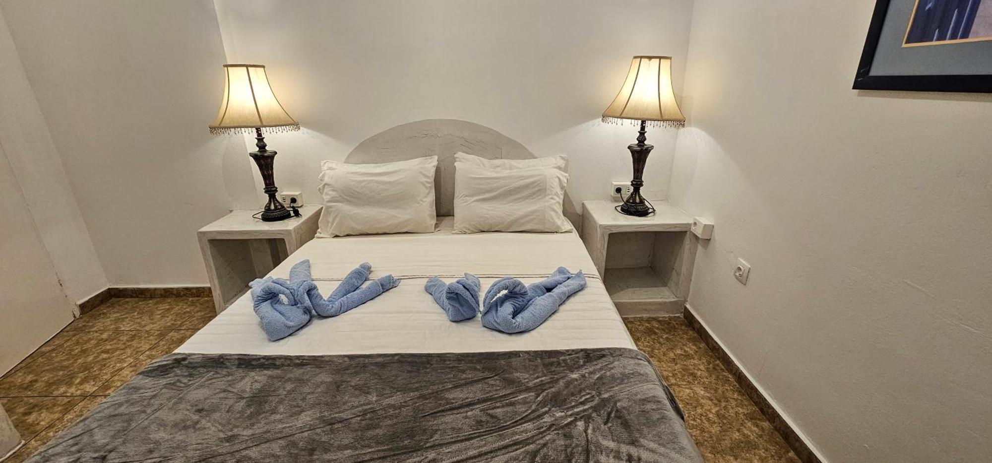 Pleasure Seaside Rooms Perissa  Exterior photo